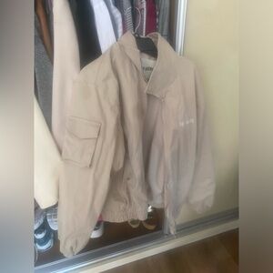 Djerf Avenue Cotton On the go sand 
Size medium